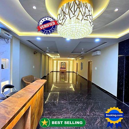 Hotel Vrinda Niddhivan ! Fully Ac, Prem Mandir At Walking Distance ! Just Near The Iskcon Temple Vrindāvan Exteriér fotografie