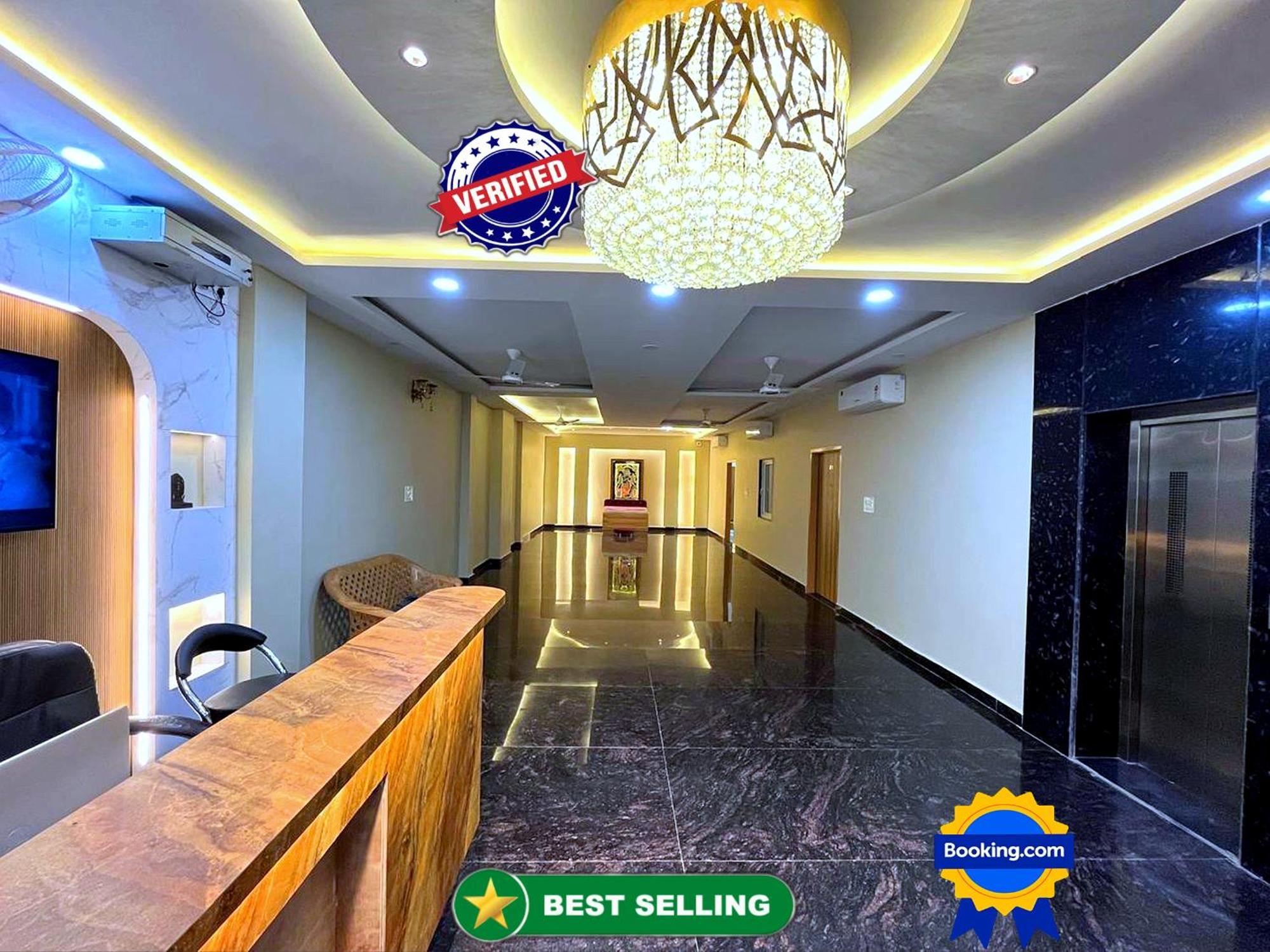 Hotel Vrinda Niddhivan ! Fully Ac, Prem Mandir At Walking Distance ! Just Near The Iskcon Temple Vrindāvan Exteriér fotografie